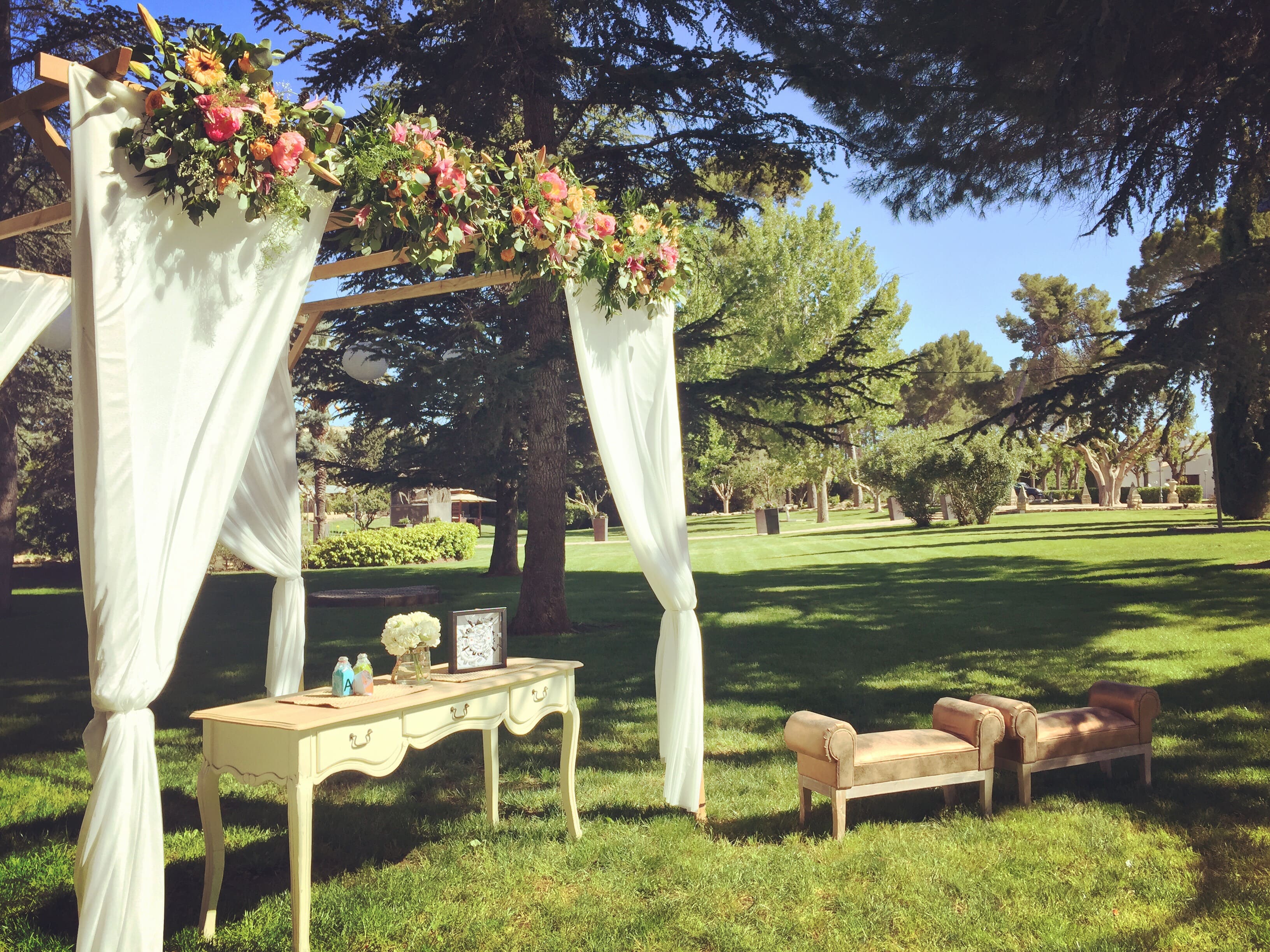 Las bodas en fincas, al aire libre, están de moda