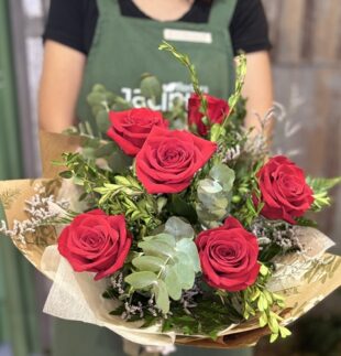 Ramo de rosas rojas